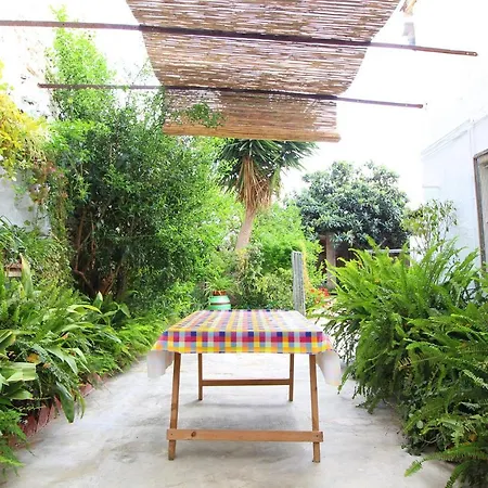 Global Properties, Casa Rural En Con Encanto Holiday home